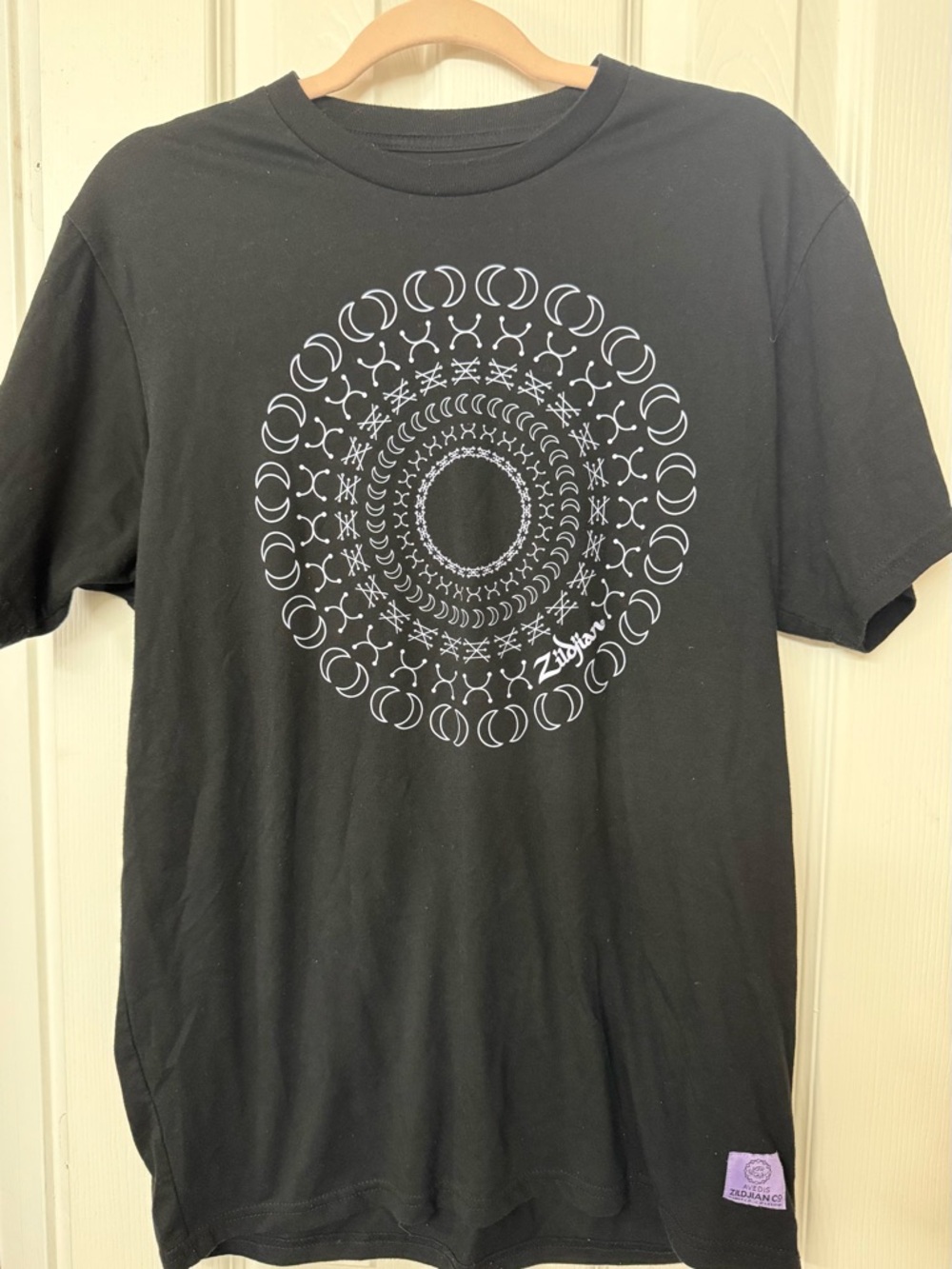 Zildjian 400th celebration Black Graphic Short-Sleeve Tee w/ Circular Print sz L